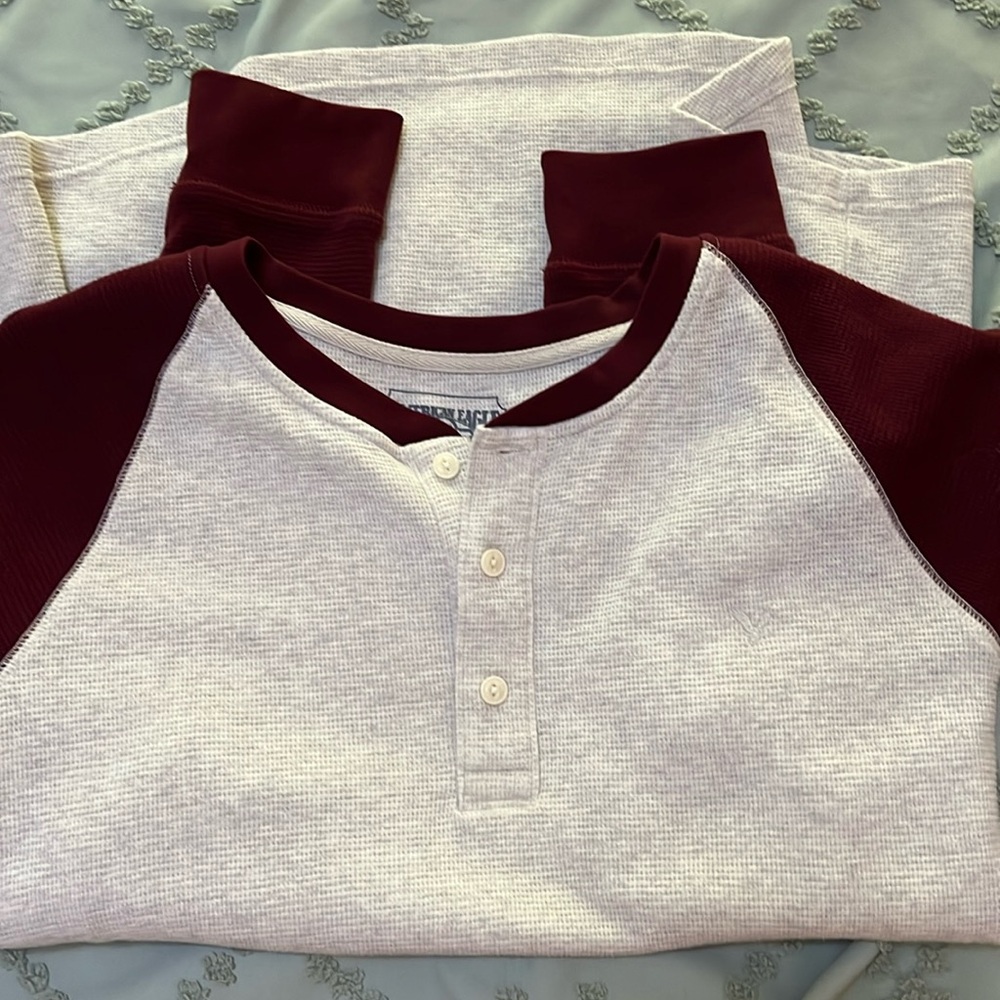 Men’s long sleeve Henley